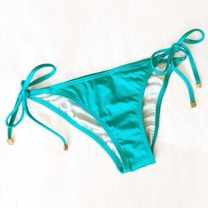VICTORIA'S SECRET Skimpy String Bikini Bottom NWOT